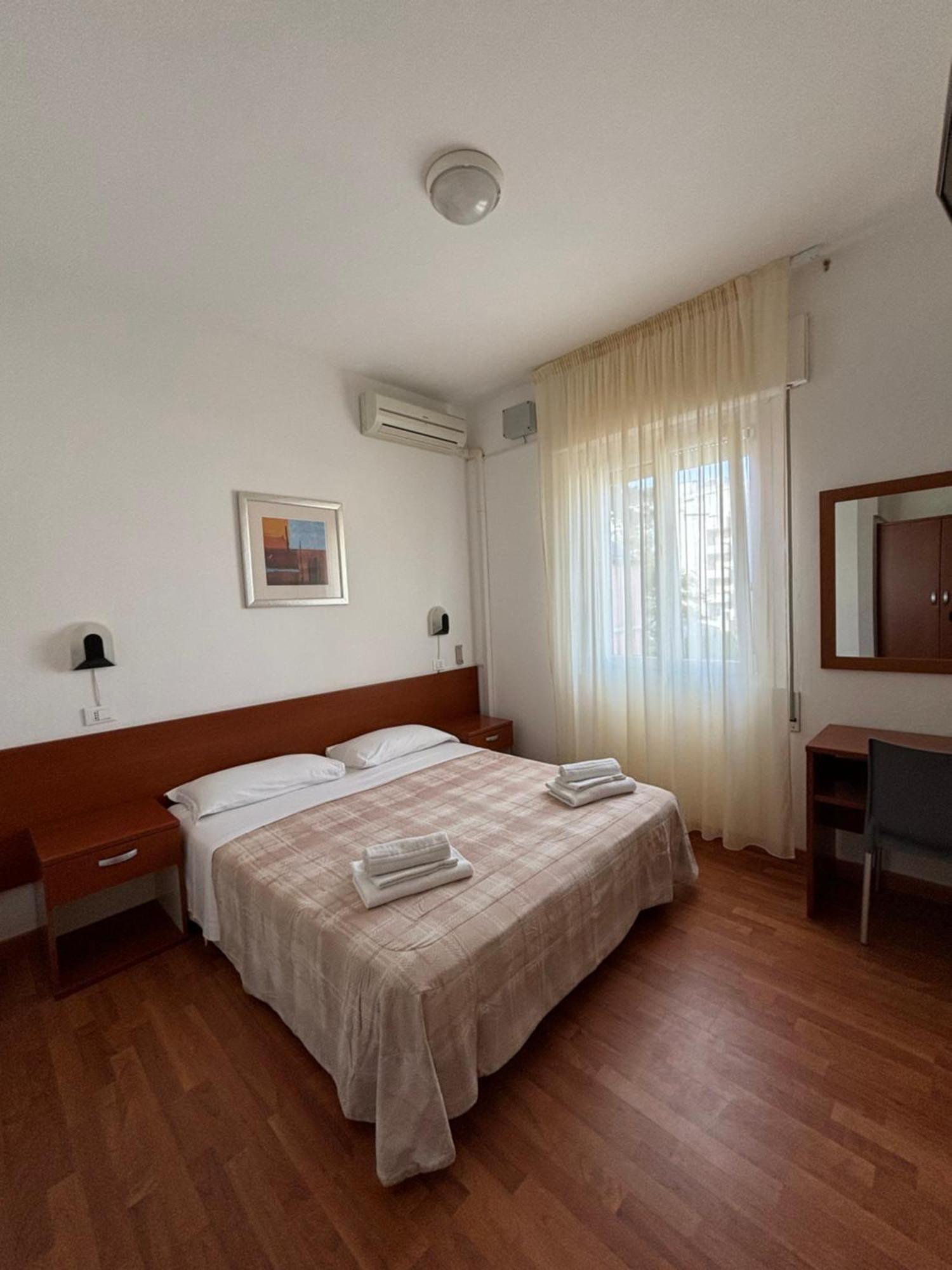 Garni Garten Milano Marittima Buitenkant foto